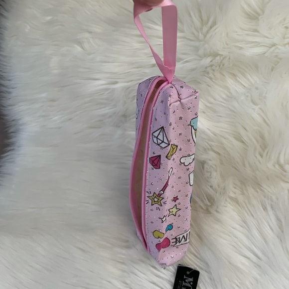 Silver Glittered Unicorn Pencil Bag - Picture 5 of 5